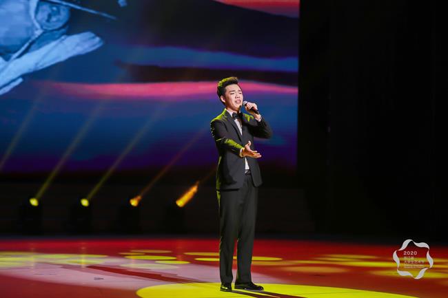 优秀歌手 季渤皓.jpg 优秀歌手 季渤皓.jpg