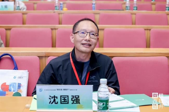 专家4.jpg